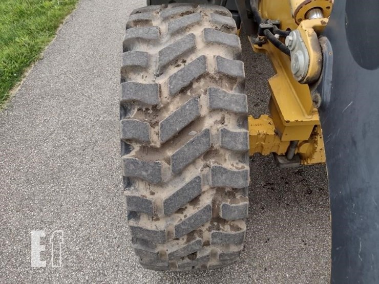 2017-deere-244kii-image-18