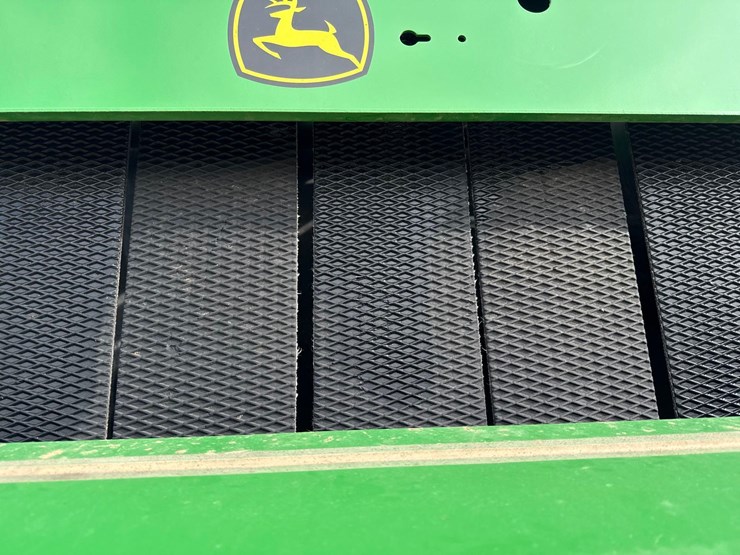 2014-john-deere-569-image-19