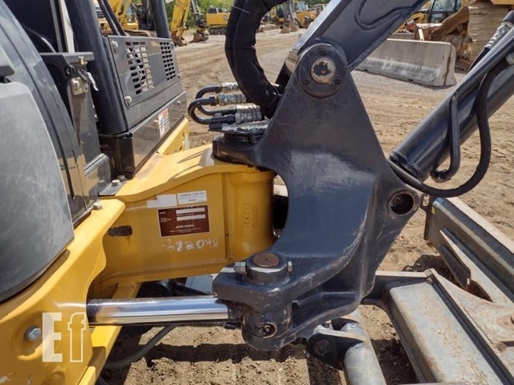2017-deere-50g-image-23