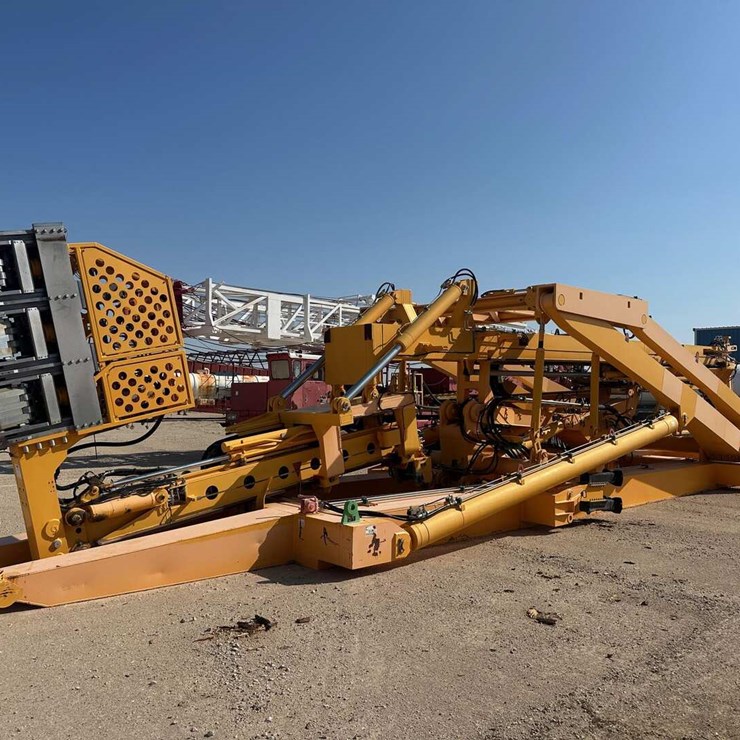 BAUER ATD-750 VERTICAL HYDRAULIC PIPE HANDLER