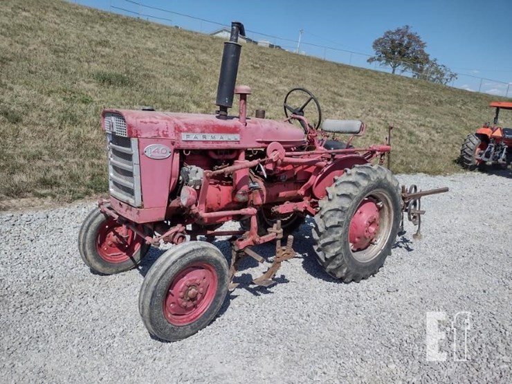 farmall-140-tractor-w/cultivators-5760-image-25