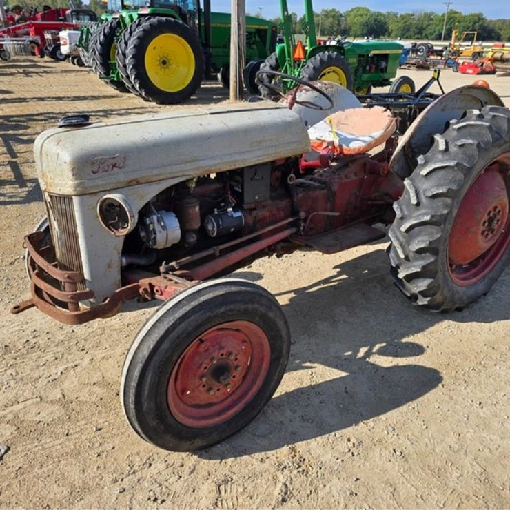 FORD 8N