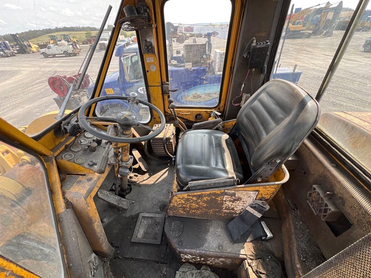 caterpillar-966c-image-11