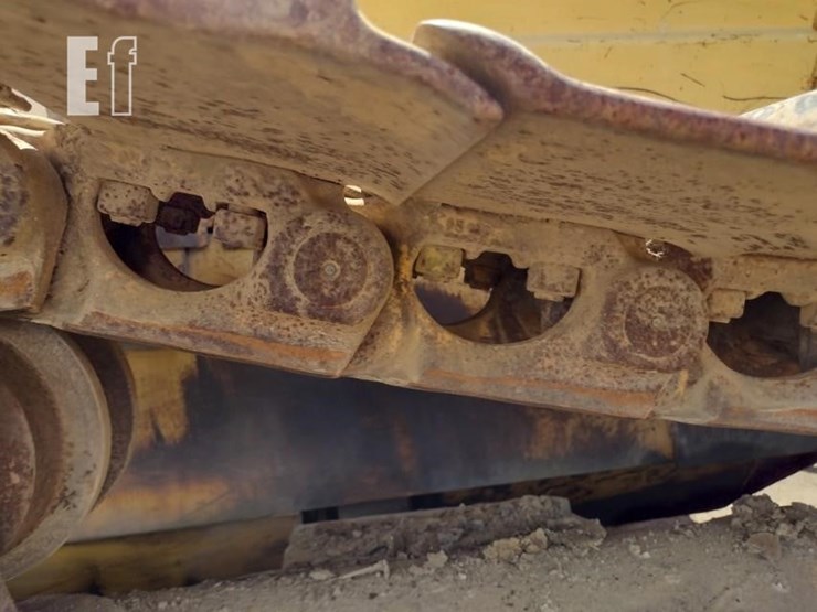 2004-komatsu-d65ex-15-image-37