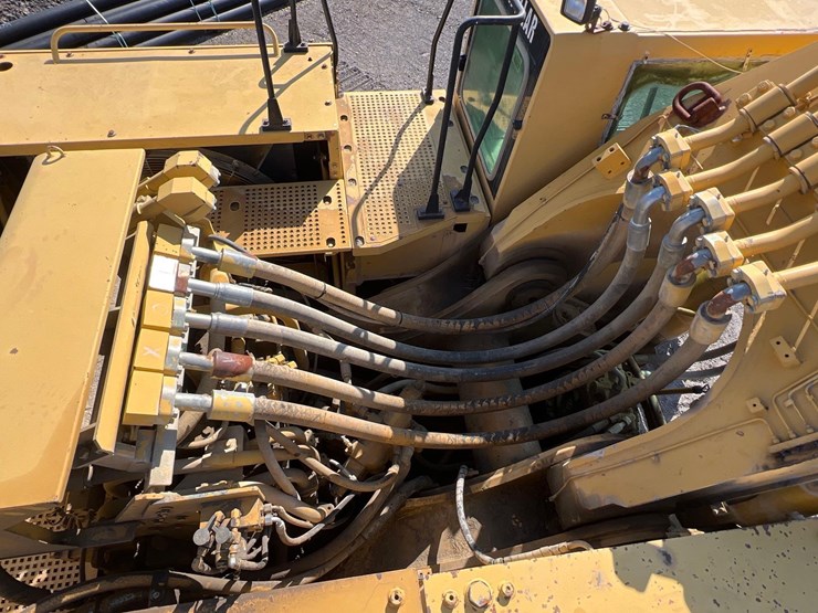 caterpillar-385bl-image-20