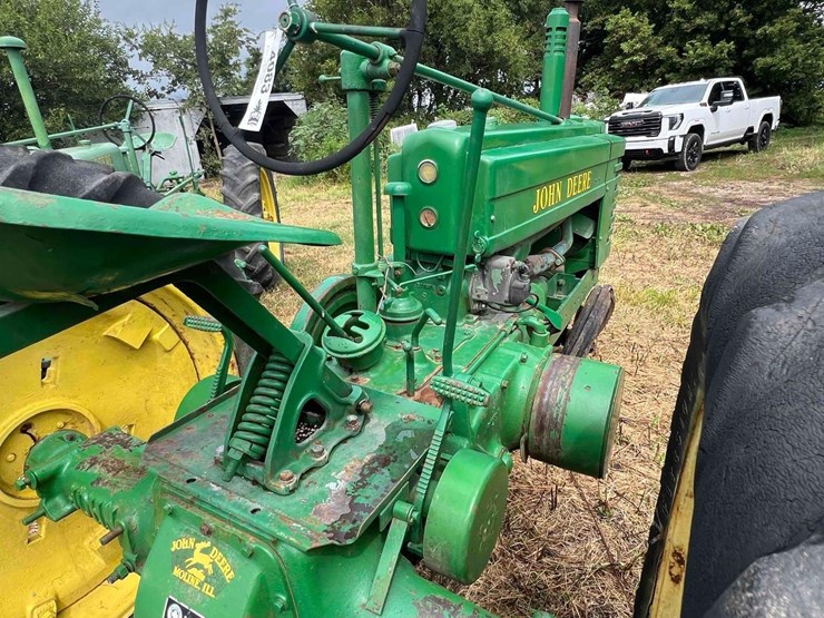 john-deere-b-image-15