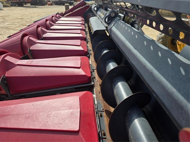 2013-case-ih-2206-image-4