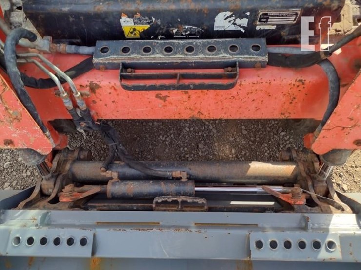 kubota-svl65-2-image-13