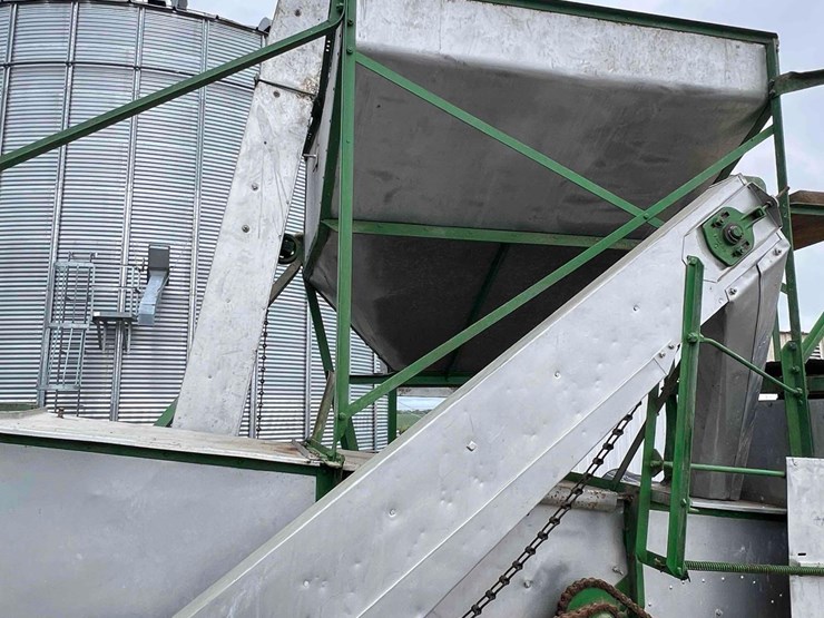 john-deere-7-image-11