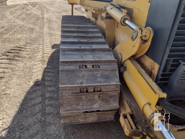 2012-deere-700j-lt-image-38