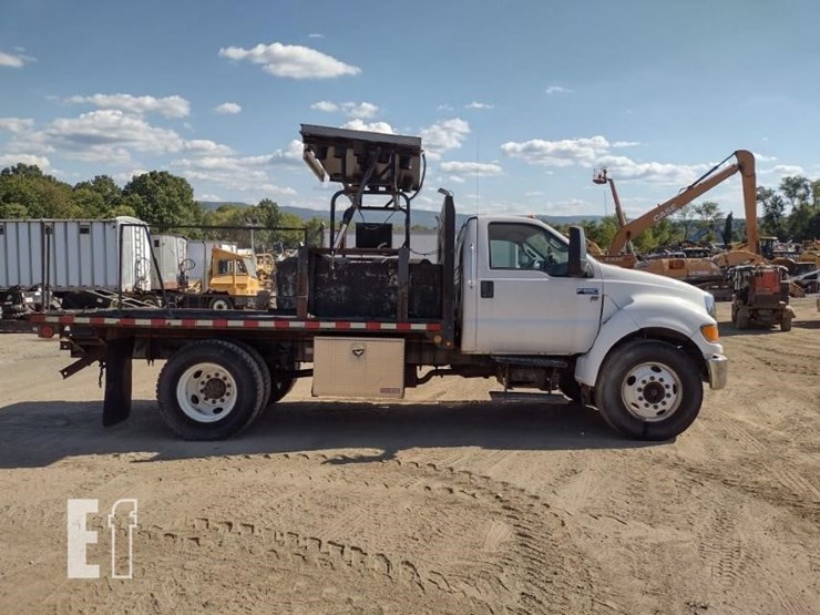 2015-ford-f650-image-3