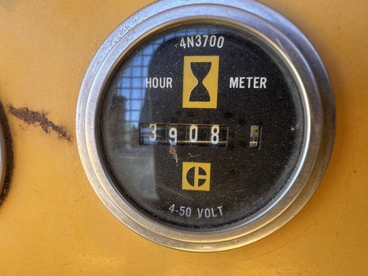 1975-caterpillar-d3-image-26