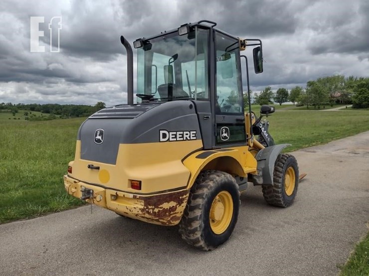 2017-deere-244kii-image-31