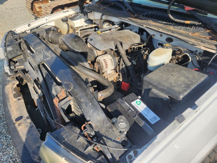 2006-chevrolet-2500-image-33