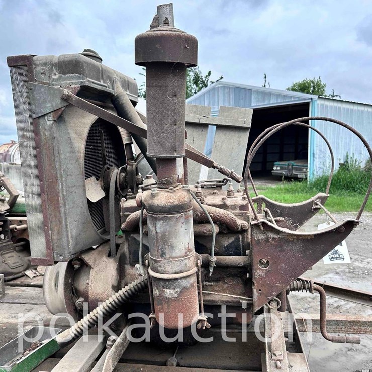 ANTIQUE COMBINE ENGINE