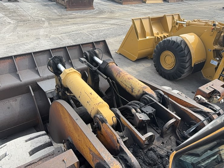 caterpillar-988b-image-16