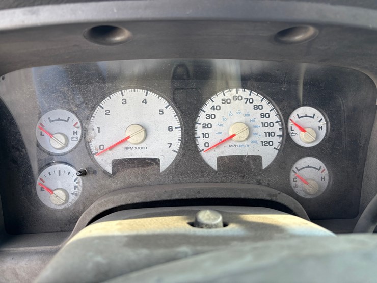 2005-dodge-ram-1500-image-15