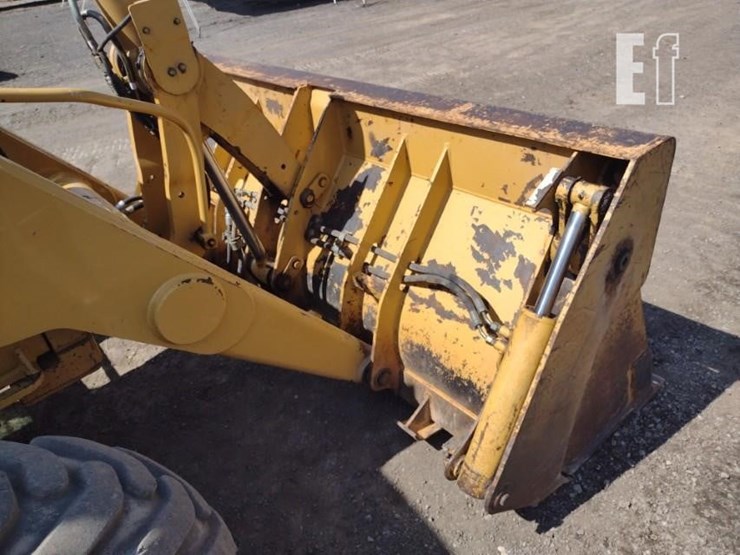 2004-caterpillar-420d-image-20