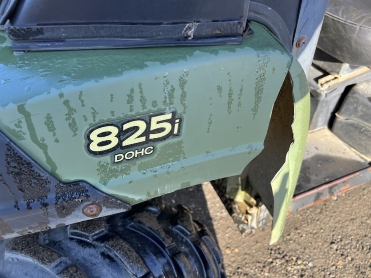 2010-john-deere-gator-image-10