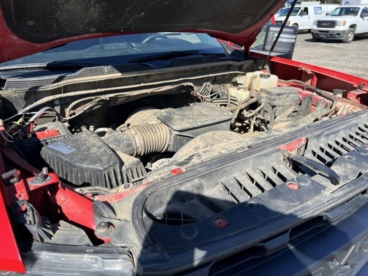 2020-chevrolet-silverado-2500-image-22