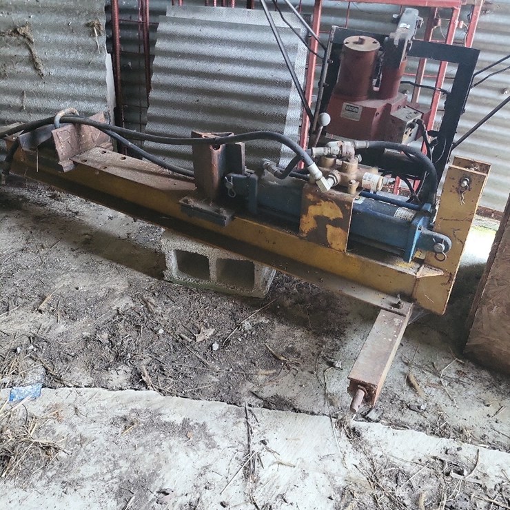 Log Splitter w/3pt Hitch