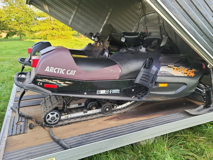 sled-shed-single-axle-snowmobile-trailer-w/2-arctic-cat-440-snowmobiles*updated-information-9/22/25-@-8:30a*-image-47