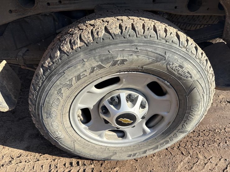 2019-chevrolet-2500-image-40