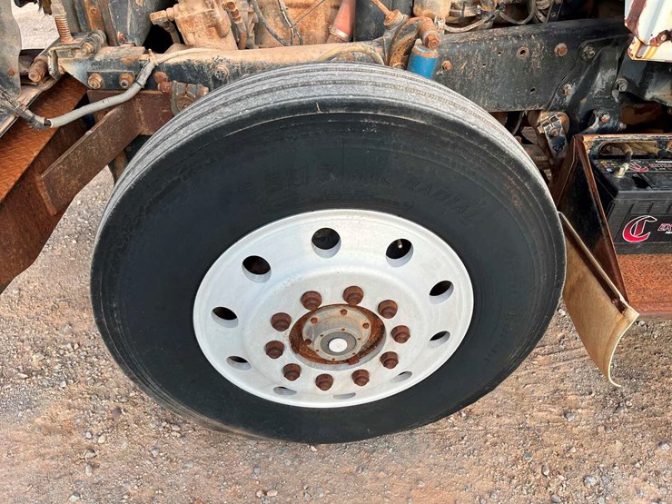 1992-mack-rd688s-image-12