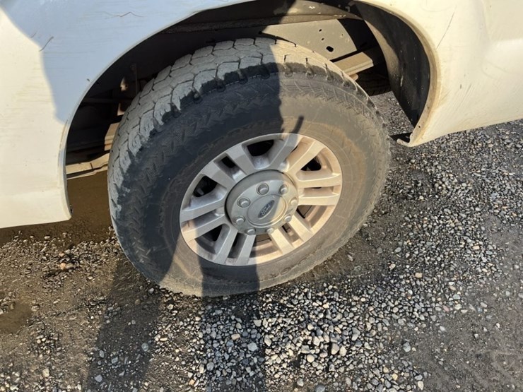 2013-ford-f250-sd-image-13