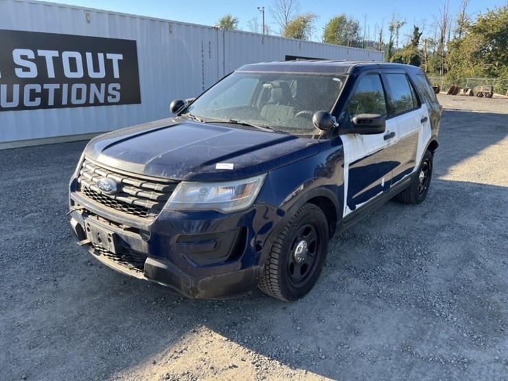 2017-ford-explorer-image-1