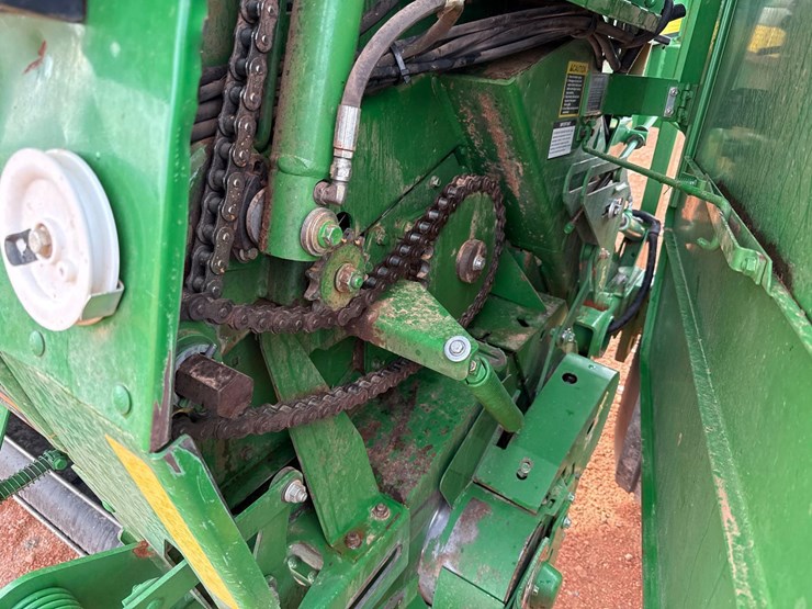 2014-john-deere-569-image-11