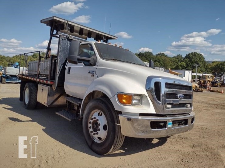 2015-ford-f650-image-33