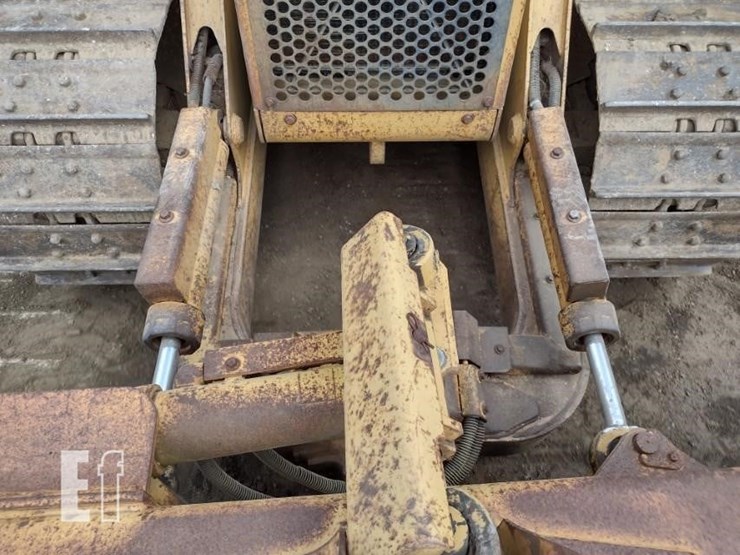 1999-caterpillar-d5c-xl-image-17