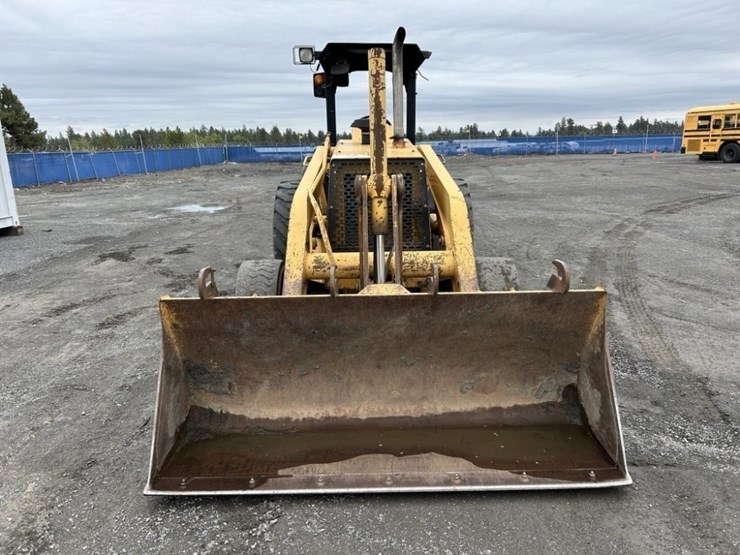 deere-210le-image-8