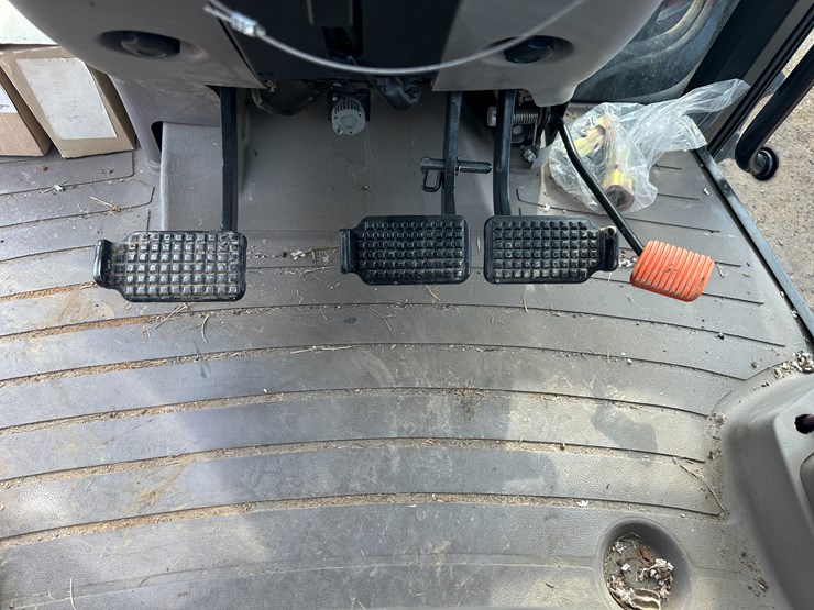 case-ih-jx1090u-image-55