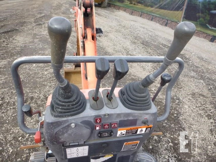 2016-kubota-k008-3-image-7