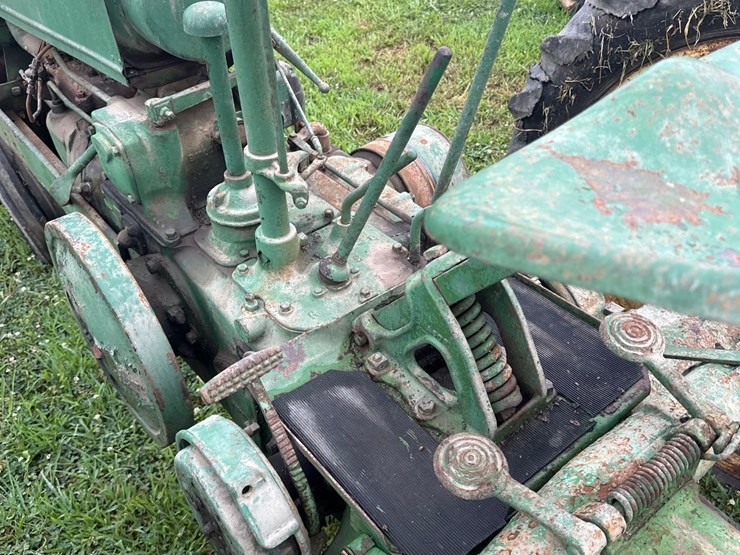 john-deere-b-image-22