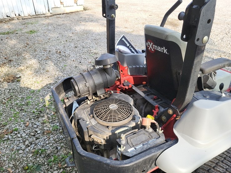 exmark-laser-z-zero-turn-lawn-mower-image-13