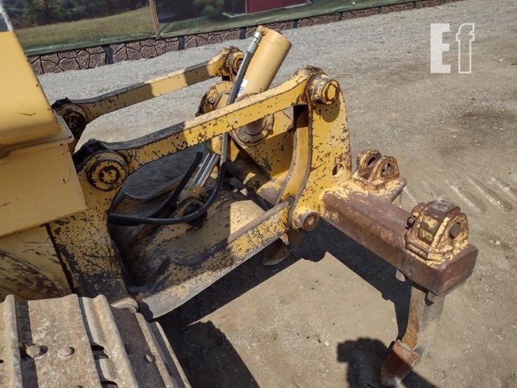 2000-deere-550h-lt-image-42