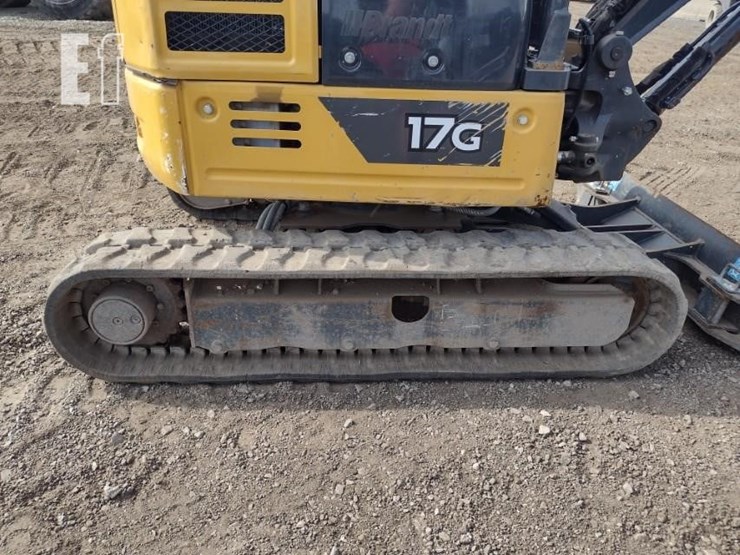 2022-deere-17g-image-34