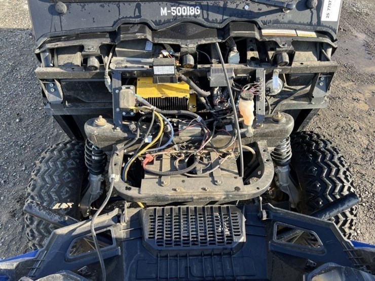 2011-polaris-ranger-ev-image-23