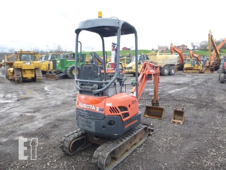 2016-kubota-u17-image-45