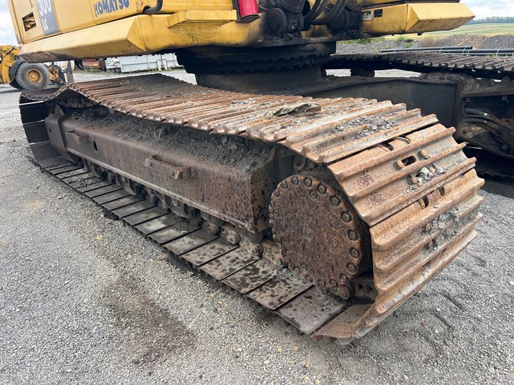 komatsu-pc300-lc-7e0-image-17
