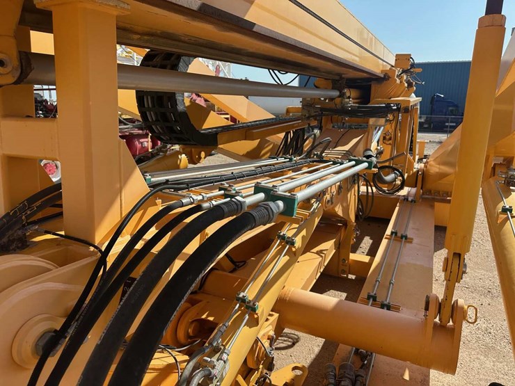 bauer-atd-750-vertical-hydraulic-pipe-handler-image-12