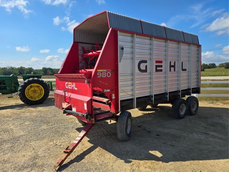 gehl-980-image-1