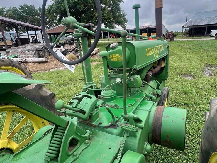 1-john-deere-g-image-15