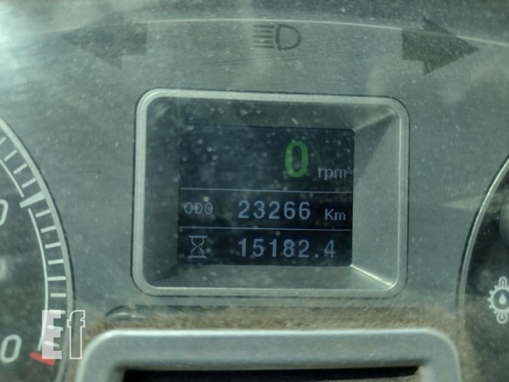 hyundai-110d-7e-image-5