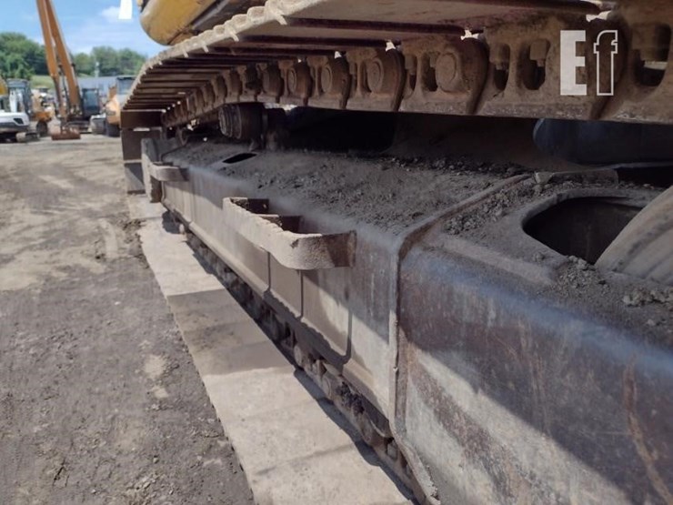 1992-deere-490e-image-36