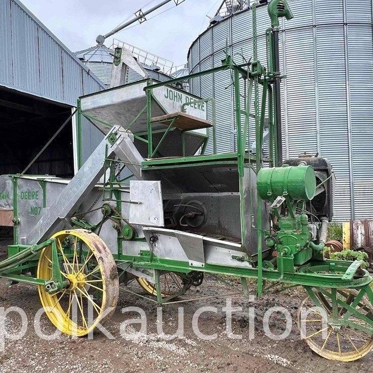 JOHN DEERE 7