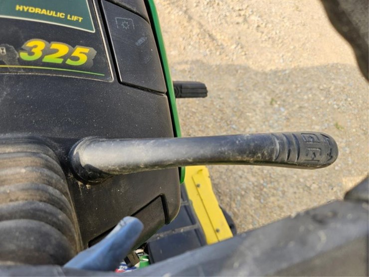 john-deere-325-image-20